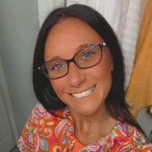 Meet your Posher, Jenifer